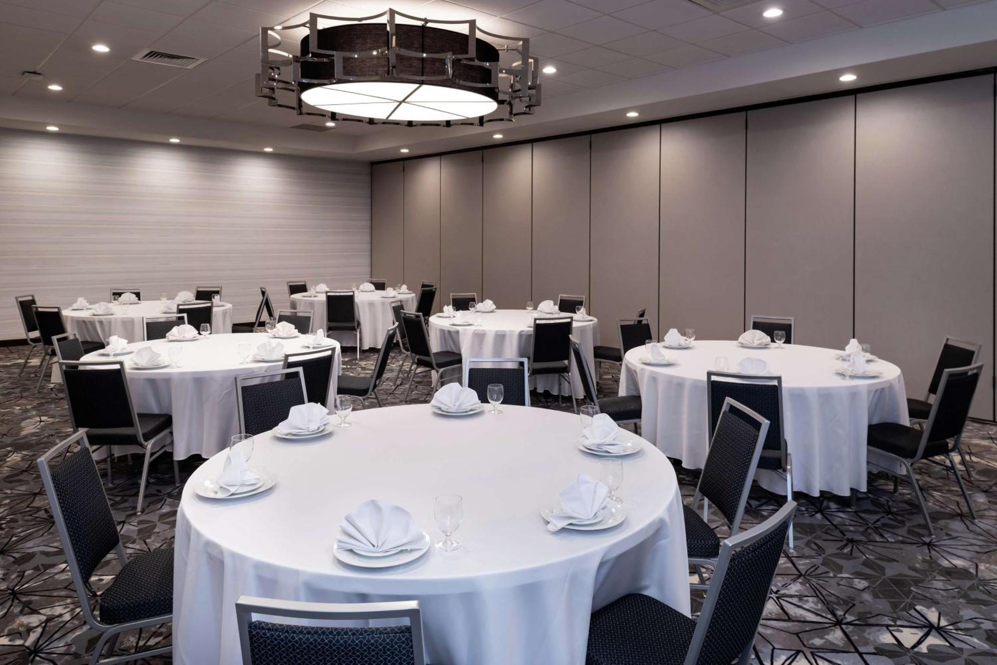 Hilton Garden Inn Columbia Downtown Екстер'єр фото