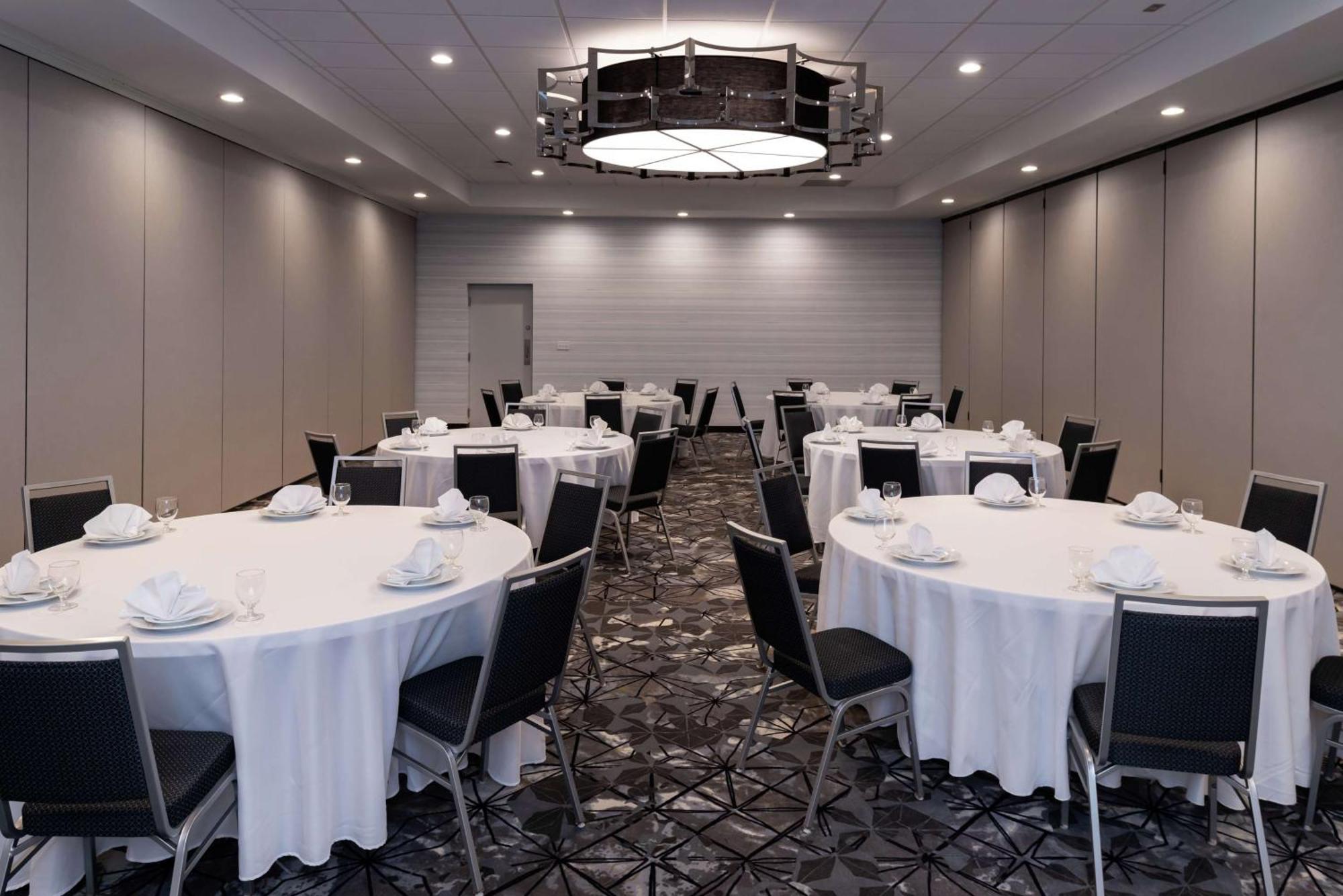 Hilton Garden Inn Columbia Downtown Екстер'єр фото